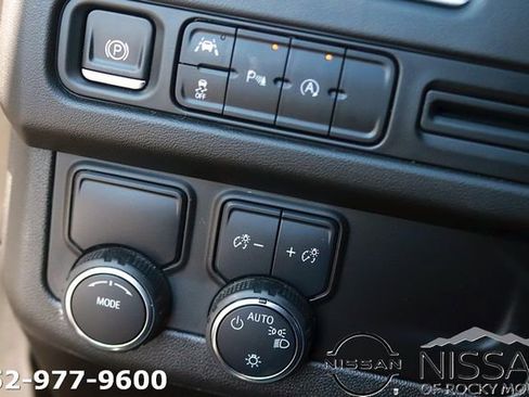Used 2024 Chevrolet Tahoe Premier RWD image 27