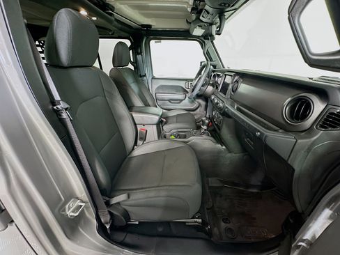 Used 2023 Jeep Wrangler Unlimited w/ 8.4" Radio Group image 30