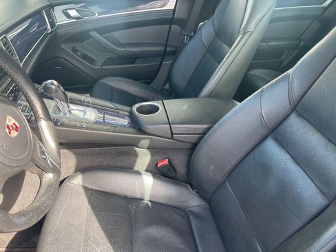 Used 2011 Porsche Panamera image 17