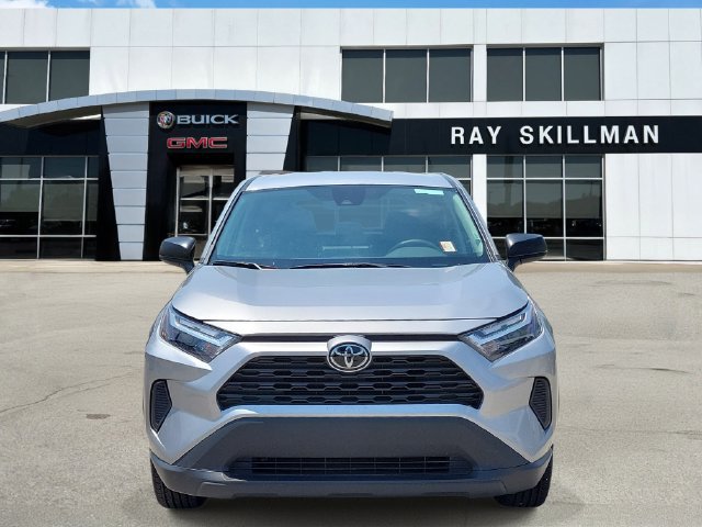 Used 2025 Toyota RAV4 LE FWD image 2