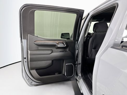 Used 2024 Chevrolet Silverado 1500 LT image 25