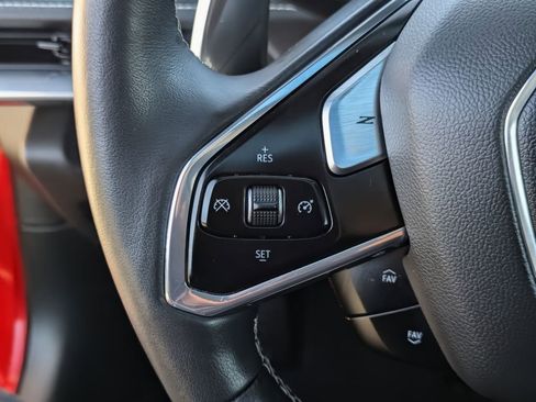 Used 2022 Chevrolet Corvette Stingray w/ Engine Appearance Package image 30