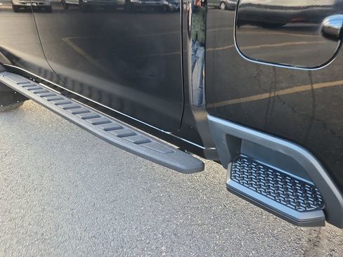 Used 2025 Chevrolet Silverado 2500 ZR2 w/ ZR2 Bison Edition image 12