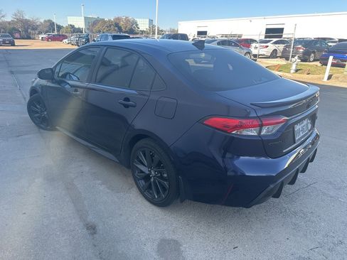 Used 2024 Toyota Corolla SE image 3