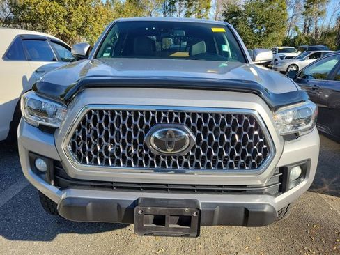 Used 2019 Toyota Tacoma TRD Off-Road image 9