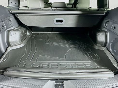 Certified 2025 Subaru Forester Limited image 35