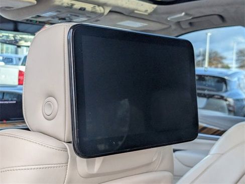 Used 2022 Cadillac Escalade ESV Premium Luxury Platinum image 26