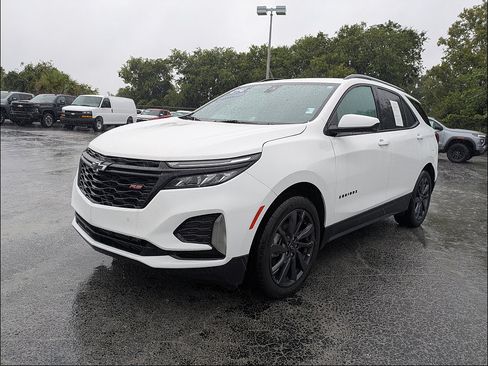 Used 2024 Chevrolet Equinox RS FWD image 8