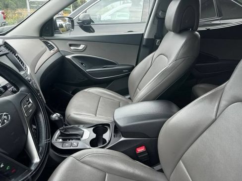 Used 2018 Hyundai Santa Fe Sport w/ 2.4L Tech Package 04 AWD/4WD image 3