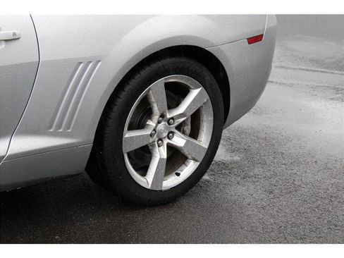 Used 2010 Chevrolet Camaro SS image 6