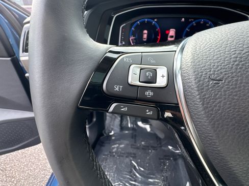 Used 2019 Volkswagen Jetta SEL Premium image 23