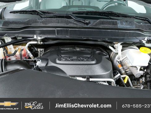 Used 2024 RAM 2500 Big Horn AWD/4WD image 32