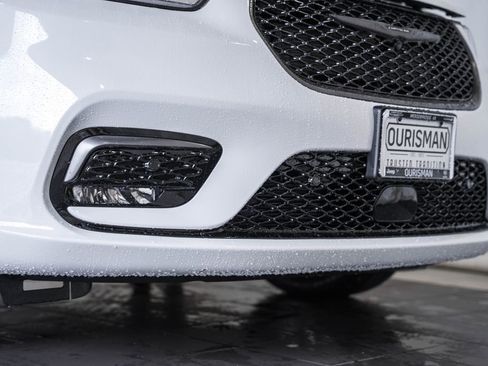 New 2026 Chrysler Pacifica Select image 12