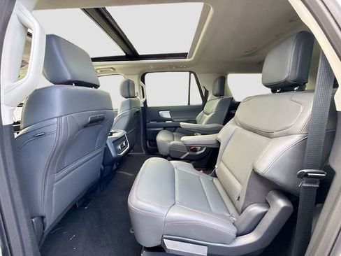 New 2025 Ford Expedition Max Active image 25