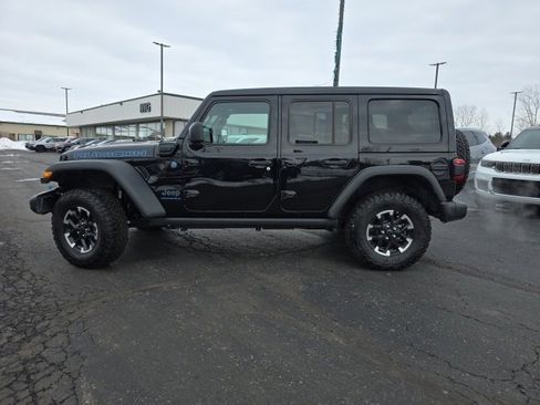 Used 2025 Jeep Wrangler Unlimited Rubicon 4xe w/ Safety Group image 3