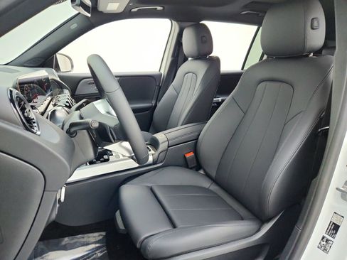 New 2026 Mercedes-Benz GLB 250 image 17