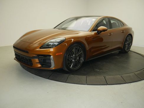 Certified 2025 Porsche Panamera Turbo AWD/4WD image 1