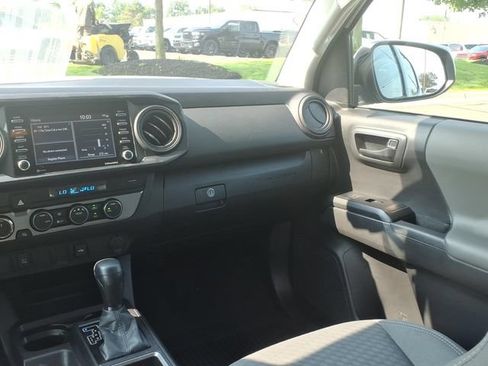 Used 2023 Toyota Tacoma SR AWD/4WD image 12