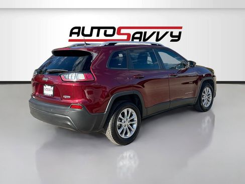 Used 2021 Jeep Cherokee Latitude w/ Mopar Interior Package image 7