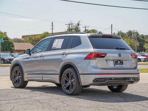 New 2024 Volkswagen Tiguan SE R-Line image 6