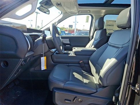 New 2025 Ford Expedition Active image 6