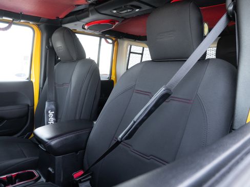 Used 2019 Jeep Wrangler Unlimited Rubicon AWD/4WD image 23