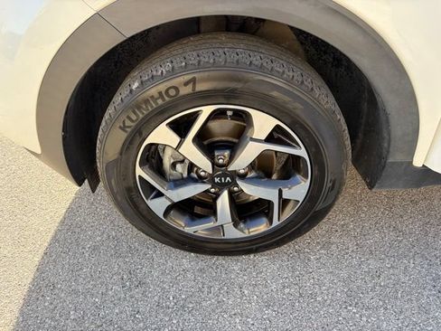 Used 2022 Kia Sportage LX AWD/4WD image 11