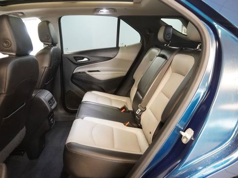 Used 2020 Chevrolet Equinox Premier AWD/4WD image 28