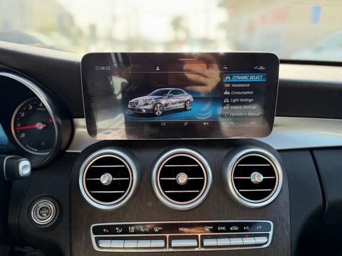 Used 2020 Mercedes-Benz C 300 4MATIC Sedan image 45