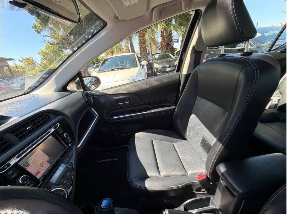 Used 2016 Toyota Prius C Four FWD image 14