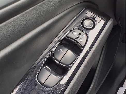 Used 2024 Nissan Altima 2.5 SR FWD image 20