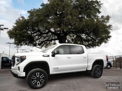 Used 2022 GMC Sierra 1500 AT4 w/ AT4 Preferred Package