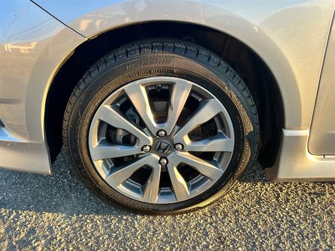 Used 2013 Honda Fit Sport image 10