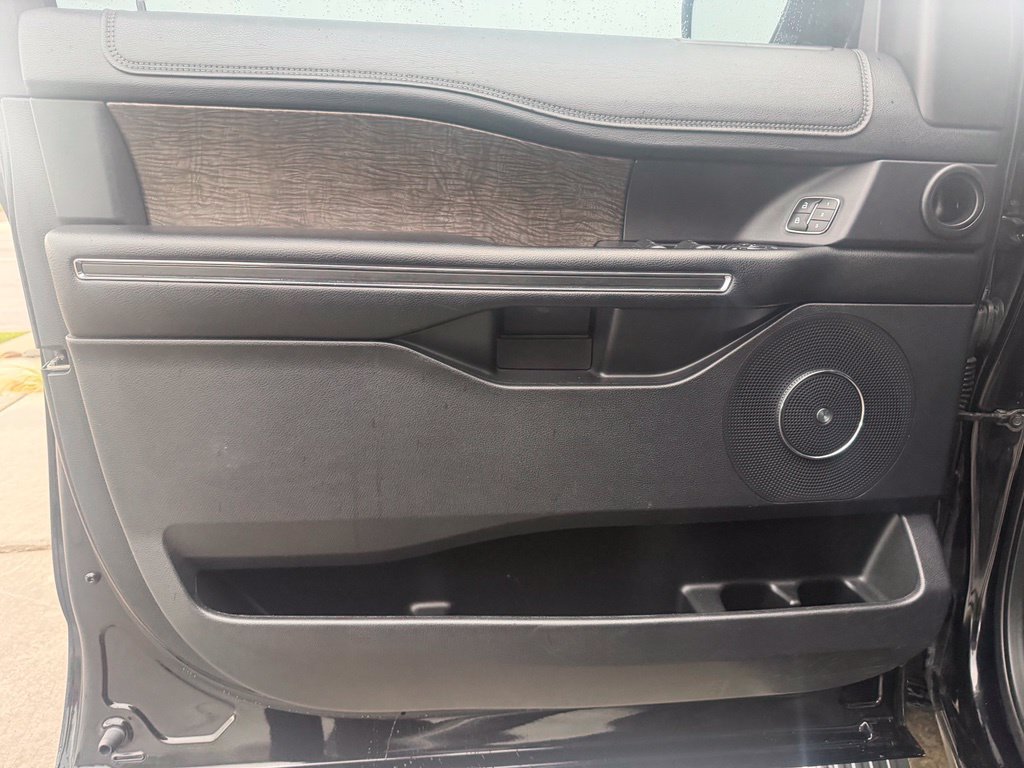 Used 2019 Ford Expedition Max Limited AWD/4WD image 9