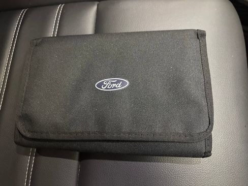 Used 2019 Ford Escape SEL AWD/4WD image 31