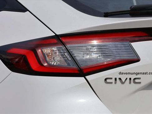 Used 2025 Honda Civic Sport image 11
