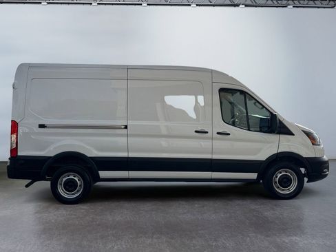 Used 2024 Ford Transit 150 Medium Roof image 4