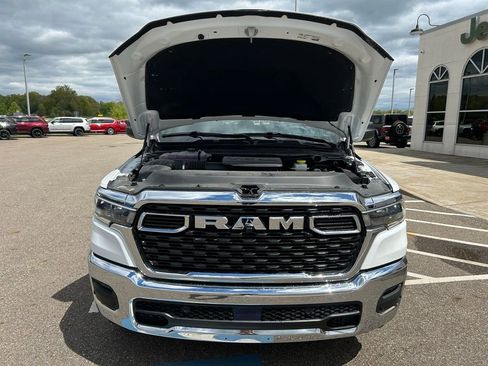 New 2026 RAM 1500 4x4 Crew Cab image 23