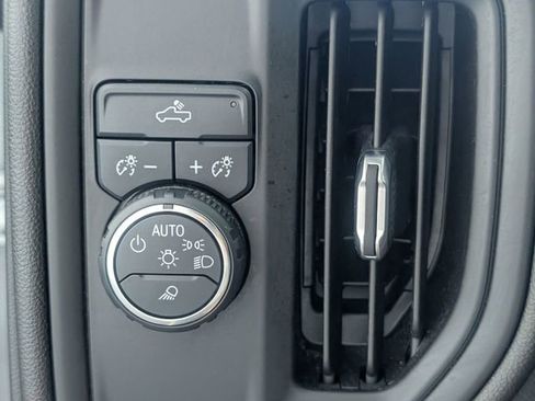 Used 2022 Chevrolet Silverado 2500 W/T w/ WT Convenience Package RWD image 14