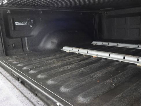 Used 2022 RAM 2500 Laramie AWD/4WD image 5