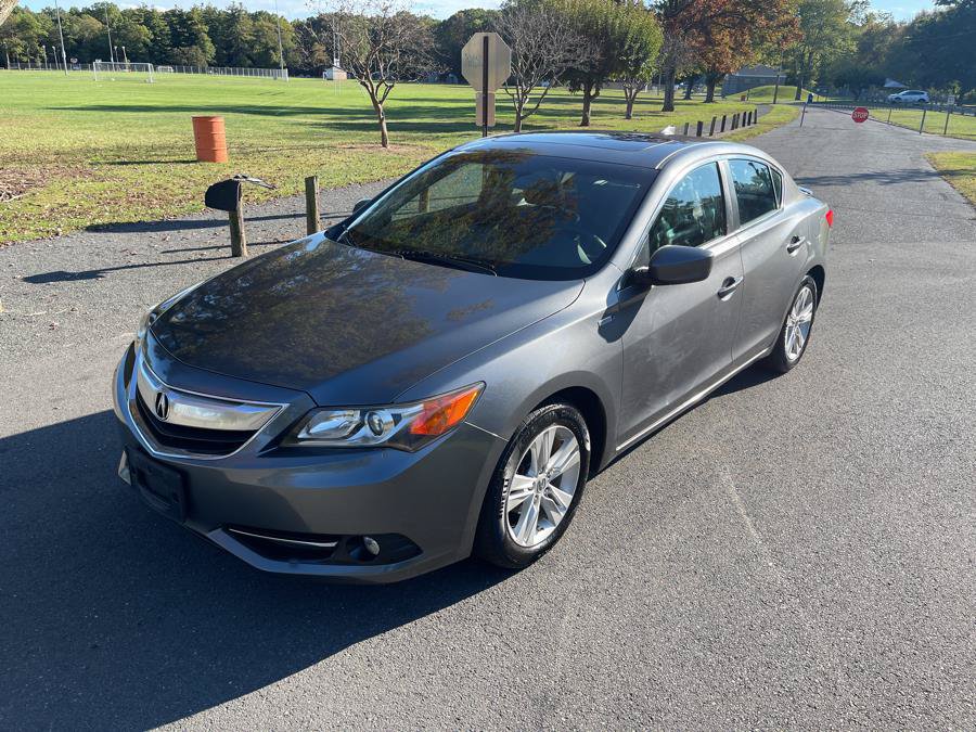 Used 2013 Acura ILX w/ Technology Package FWD image 3