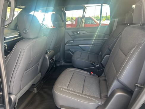 New 2026 Chevrolet Traverse LT w/ Midnight/Sport Edition FWD image 11