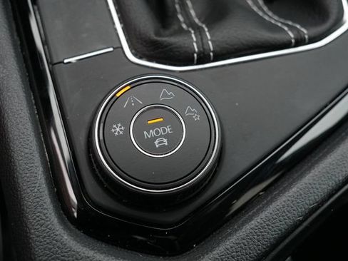 Certified 2023 Volkswagen Taos SEL AWD/4WD image 29