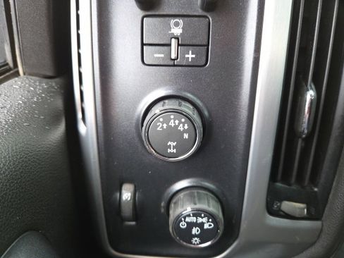 Used 2018 GMC Sierra 3500 SLE w/ SLE Preferred Package image 8