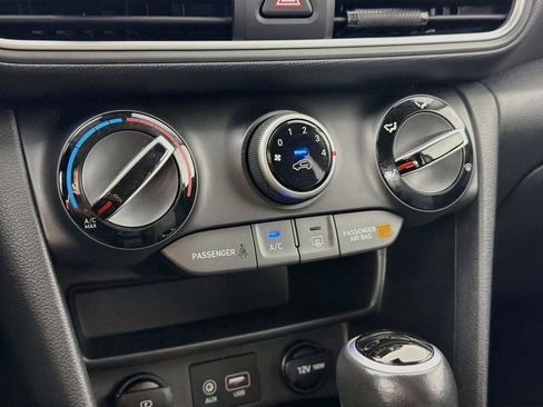 Used 2019 Hyundai Kona SEL AWD/4WD image 15