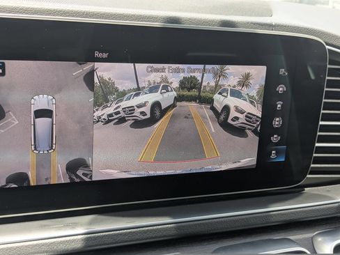 Certified 2022 Mercedes-Benz GLS 450 4MATIC image 9