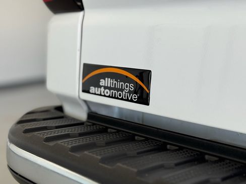 Used 2024 GMC Sierra 1500 SLT image 44