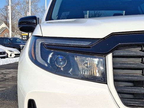 Used 2021 Honda Ridgeline Sport image 9