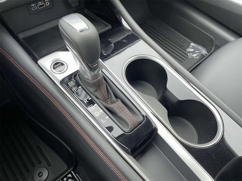 New 2025 Nissan Altima 2.5 SR image 16