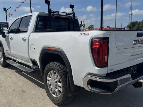 Used 2020 GMC Sierra 2500 SLT w/ SLT Premium Plus Package AWD/4WD image 3